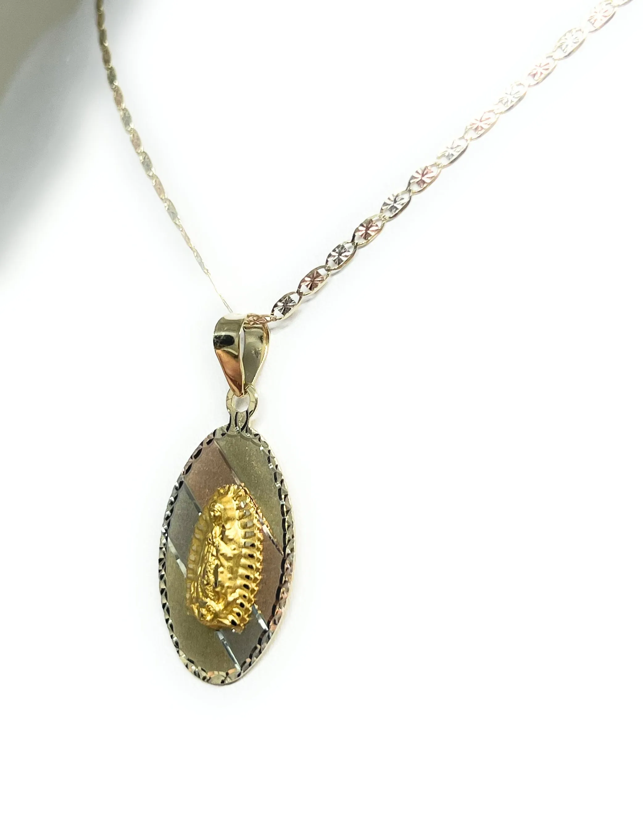 10K SOLID GOLD TRI-COLOR VIRRGIN MARY OVAL PENDANT NECKLACE VIRRGEN GAUDALUPE (MADE IN MX) (SM, MED)