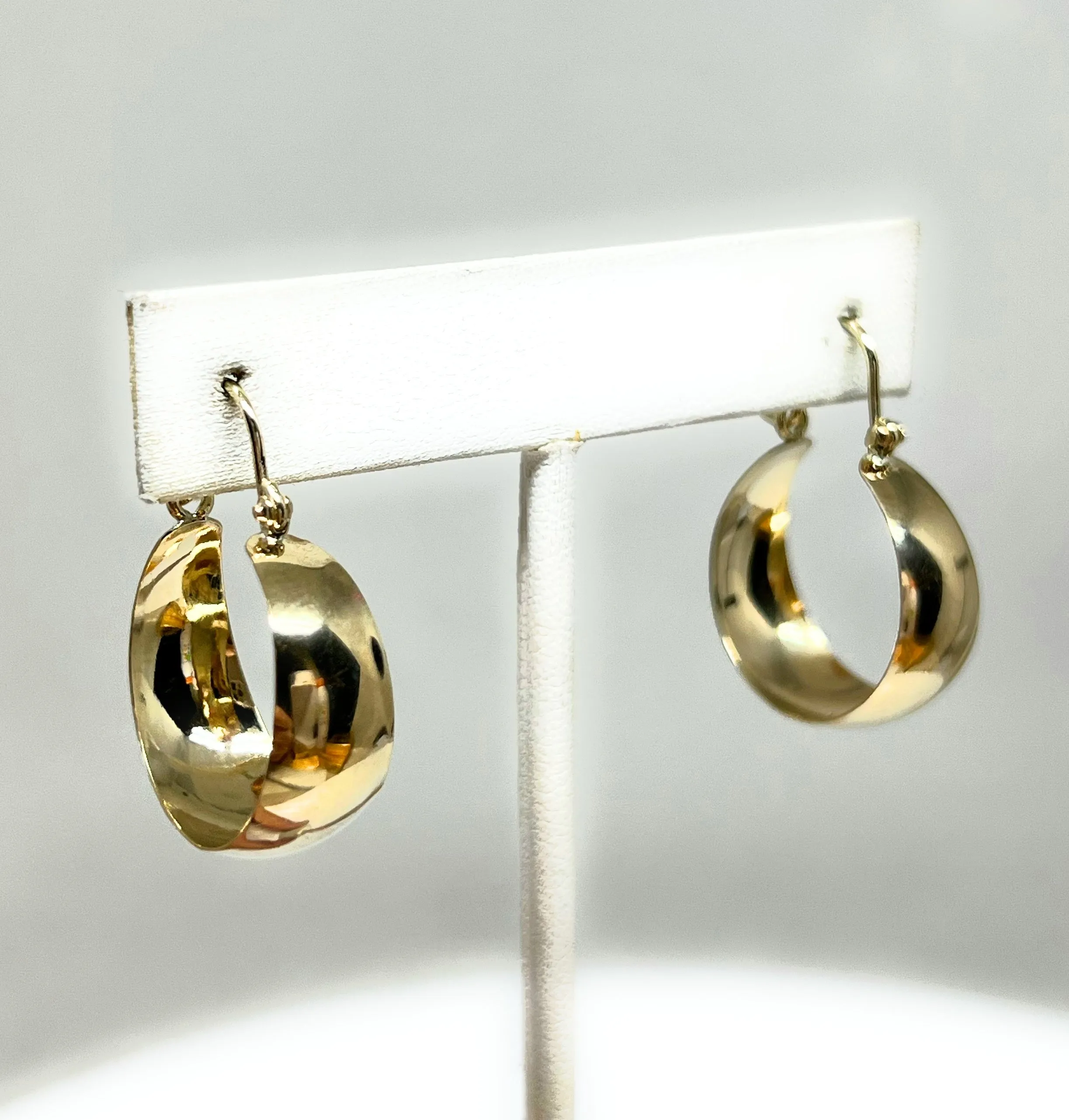 14k Solid Gold YELLOW CLASSIC Basket Earrings Aracadas (SM,MED,LG)