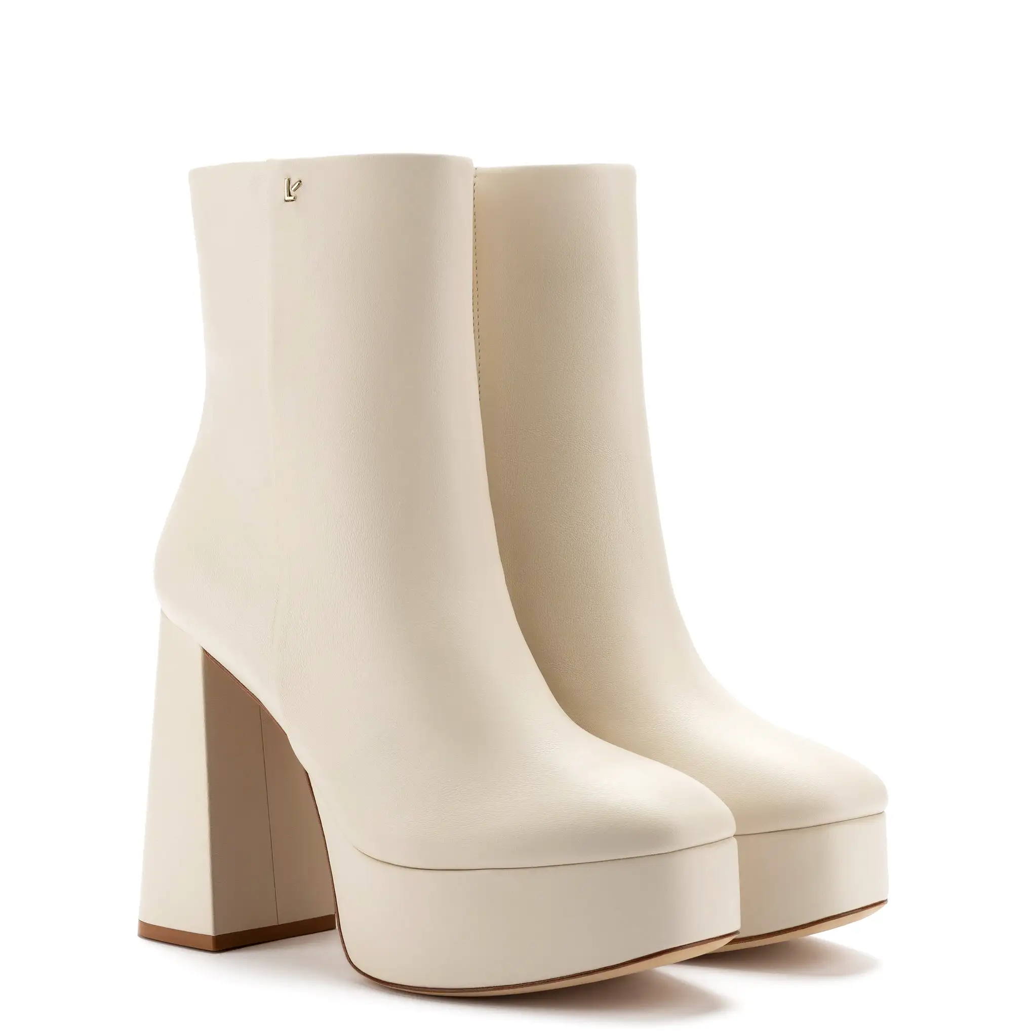 Dolly Boot In Ivory Leather