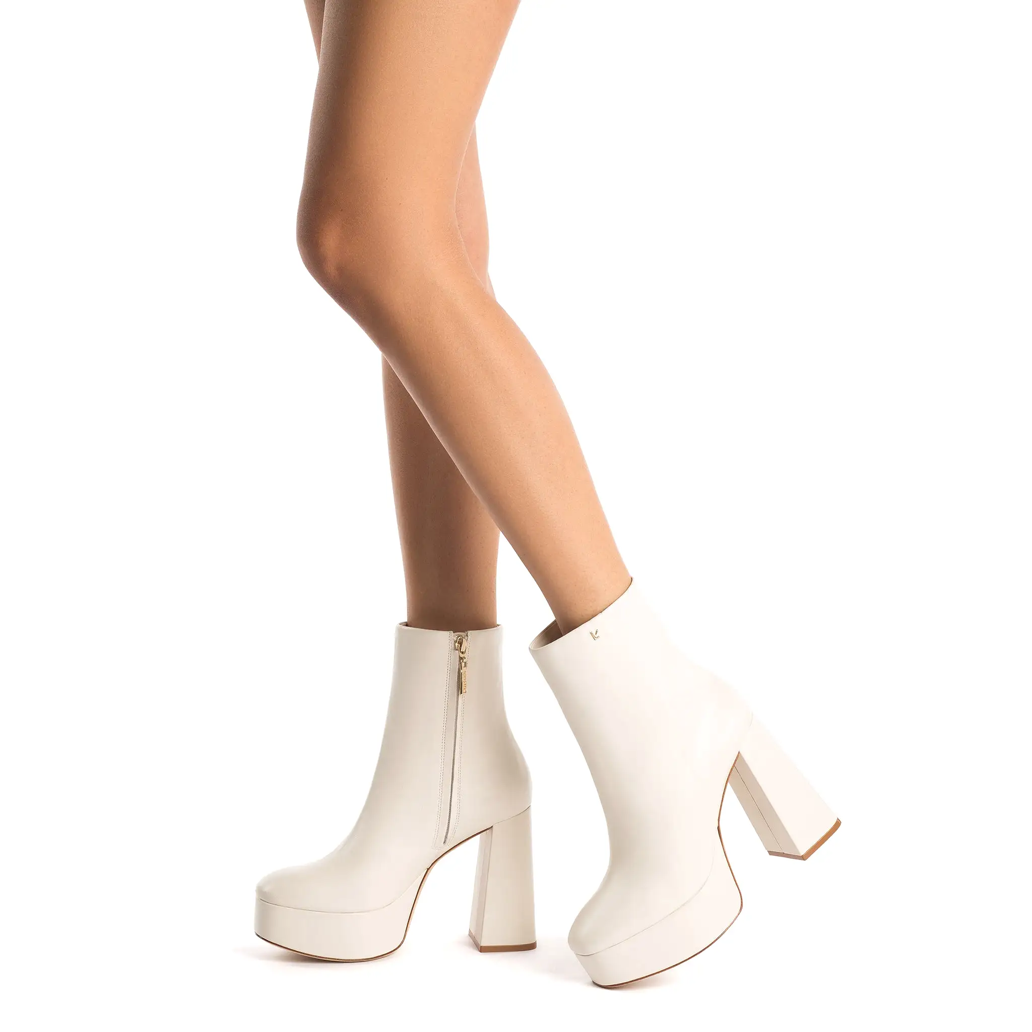 Dolly Boot In Ivory Leather