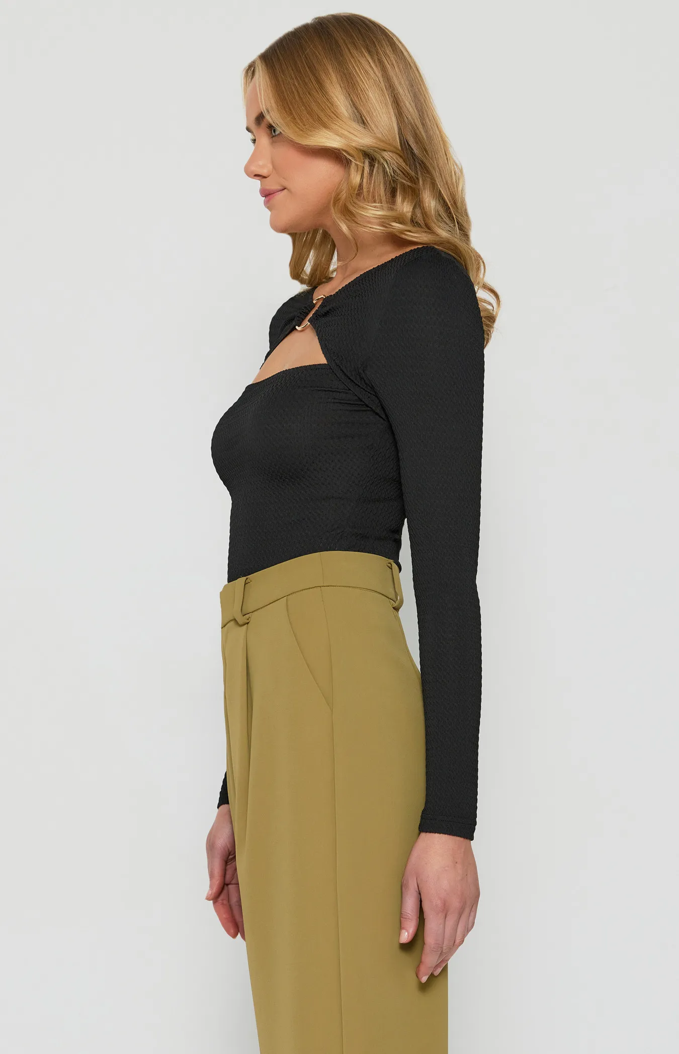 Front Cut Out Ring Detail Textured Jersey Top (WTO512A)