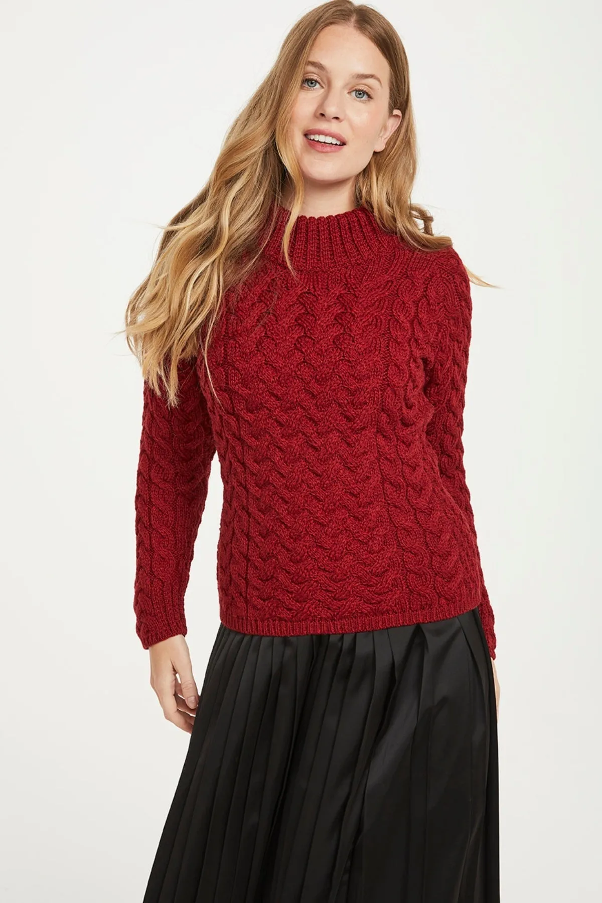 Knightstown Aran Crew Sweater in Red