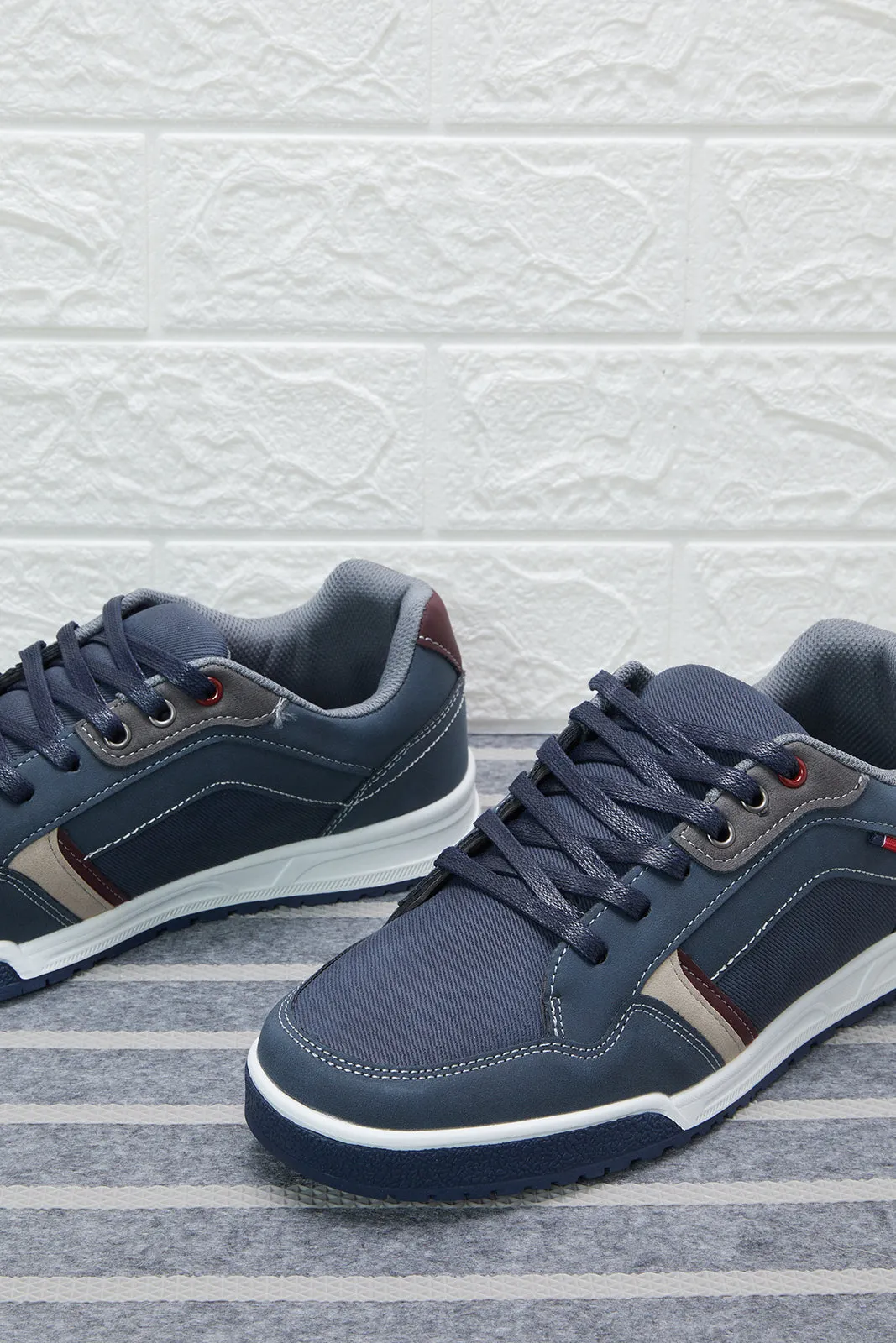 Men Navy Material Block Sneakers