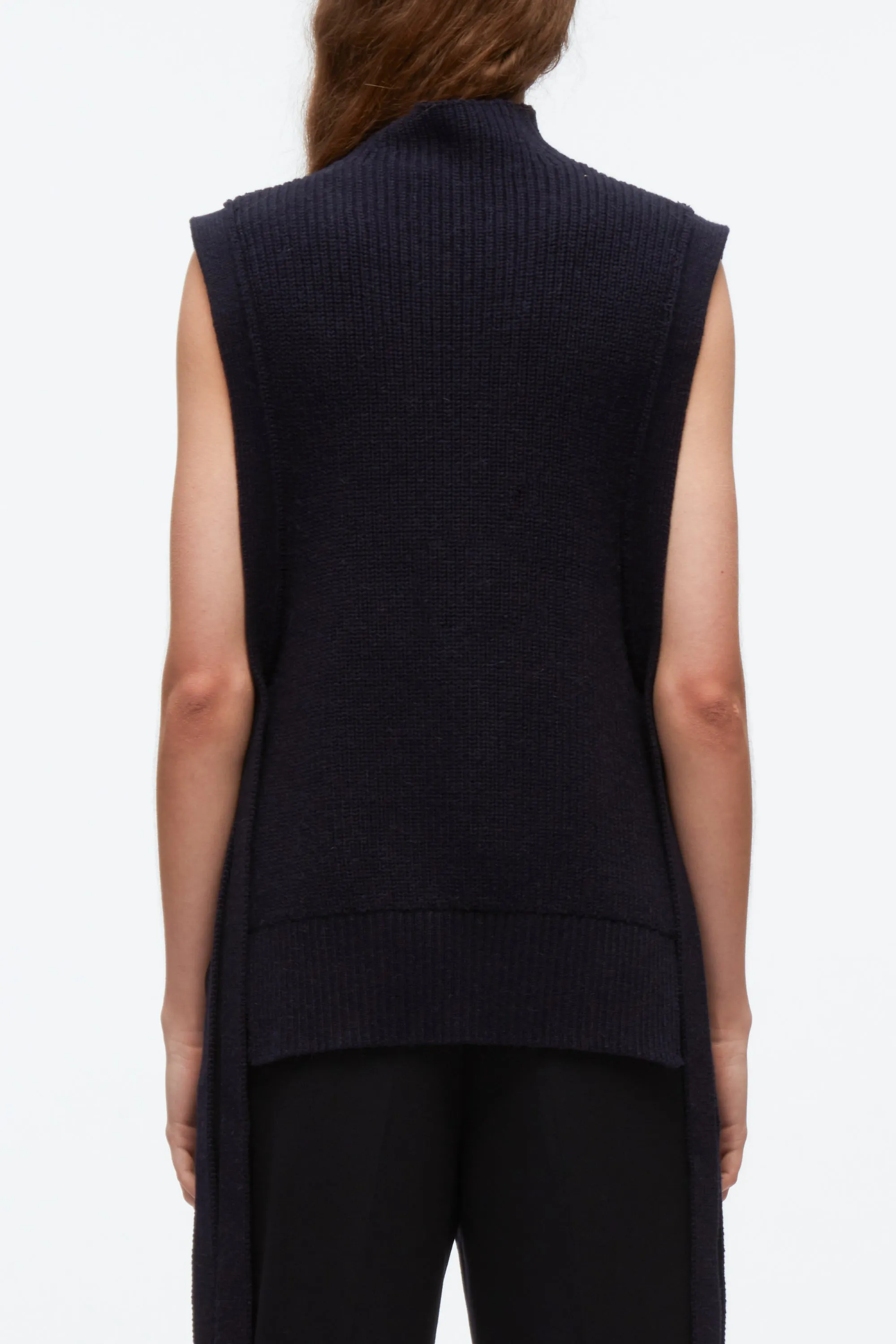 Sleeveless Sweater With Cluster Embroidery