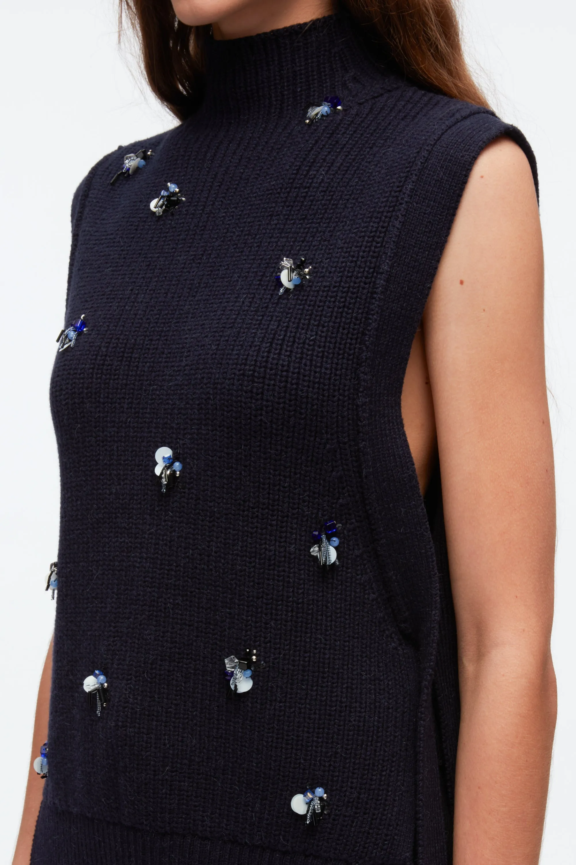 Sleeveless Sweater With Cluster Embroidery