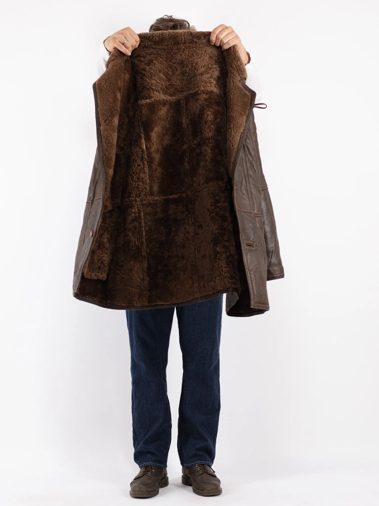 Vintage 90's Men Sheepskin Coat in Brown