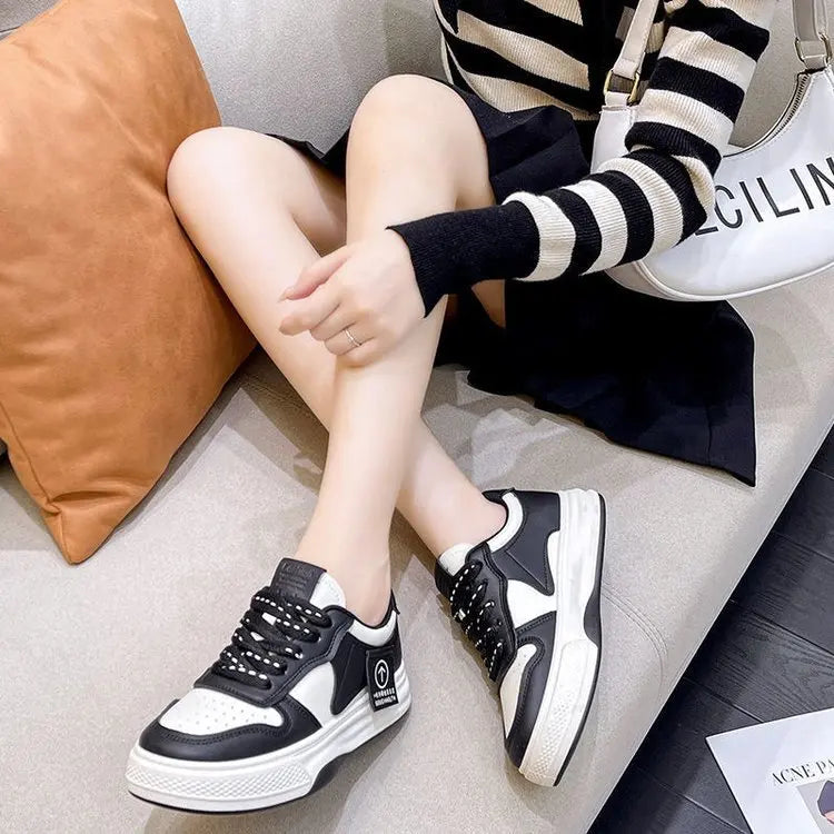 Women's Sneakers Board Shoes Bottom Khaki Black White Color Matching Fashion Women's Shoes Casual Sports Shoes